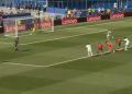 Mbappé falla ante Bono y estalla contra el árbitro por la eterna espera en el penalti
