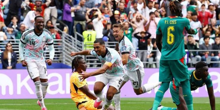 Bélgica firma una remontada histórica ante Senegal (3-2) con un milagro de Tielemans
