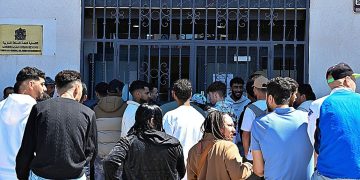 Casi 1,2 millones de migrantes solicitan su regularización en España y la mitad ya tiene permiso temporal