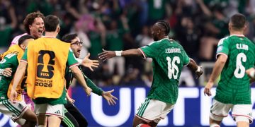 ¡Tormenta en el Azteca! México vence 2-0 a Ecuador y vuela de forma histórica al ‘quinto partido’