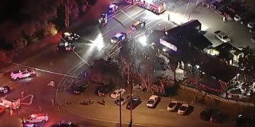 Cuatro heridos de bala en Los Ángeles y un tiroteo en un bar de Veracruz enturbian el postpartido del México – Inglaterra