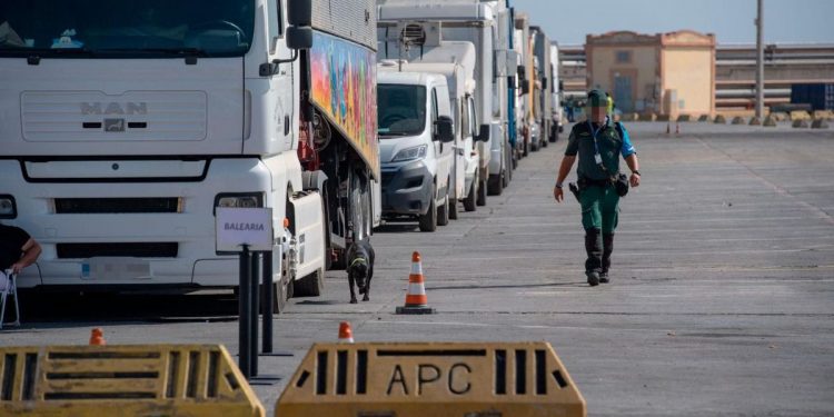La CEP exige la dimisión de la cúpula policial de Ceuta por dejar el control fronterizo nocturno en manos de un solo agente