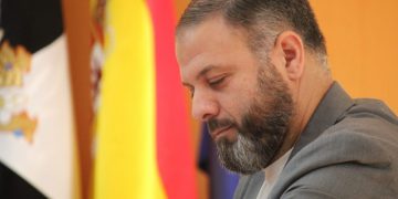 Abogados Cristianos lleva a los tribunales el contrato de 2,3 millones de los mataderos móviles de Ceuta