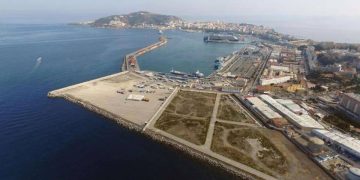 El Puerto de Ceuta inicia los trámites para renovar y reforzar la seguridad en el Muelle de Poniente