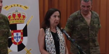 Margarita Robles defiende la labor militar y la españolidad de Ceuta en el Congreso tras la crisis migratoria