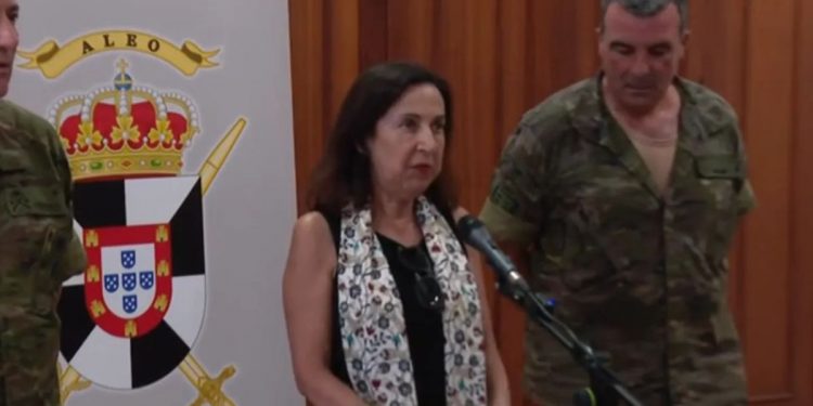 Margarita Robles defiende la labor militar y la españolidad de Ceuta en el Congreso tras la crisis migratoria