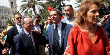 Aznar arremete contra la inacción del Gobierno en Ceuta y reclama un cambio de rumbo: «La soberanía nacional no tiene vacaciones»