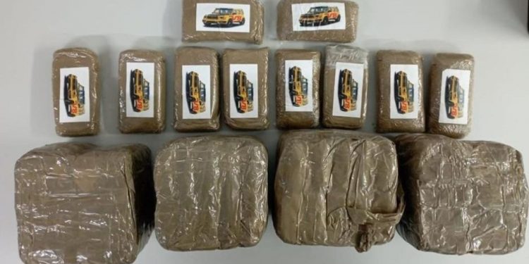Detenido con más de 200 kilos de hachís bajo la rueda de repuesto cuando intentaba cruzar a Ceuta