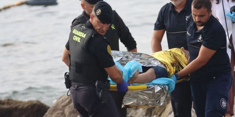Hallan el cadáver de un joven en avanzado estado de descomposición en aguas de Ceuta