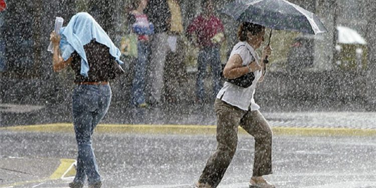 La AEMET emite un aviso urgente por lluvias y tormentas fuertes en la recta final de agosto