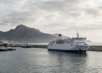 Horarios ferrys Ceuta-Algeciras, lunes 17 de agosto de 2026: Baleària, DFDS y Naviera Armas