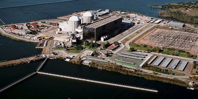 El Gobierno autoriza la continuidad de la central nuclear de Almaraz hasta 2030