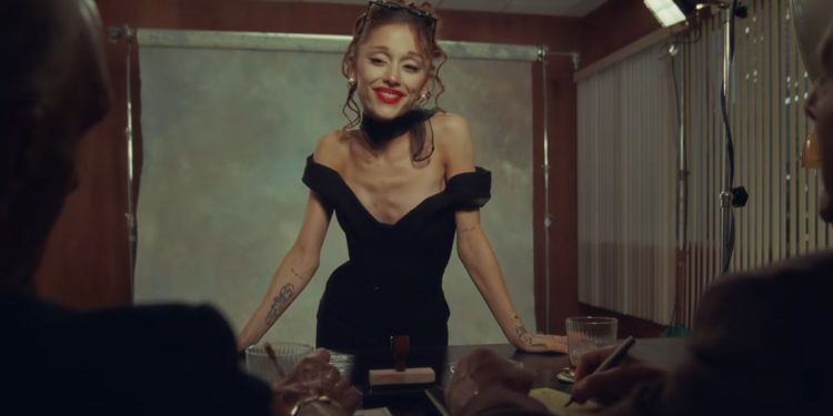 Ariana Grande se alejará temporalmente de los focos tras denunciar un “escrutinio público constante”