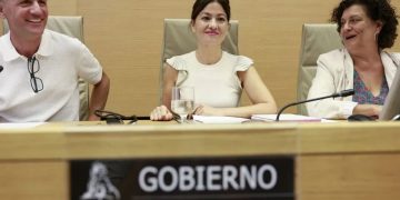 Sira Rego ve «imprescindible» trascolar a la península a los menores de Ceuta y choca con el criterio de Moncloa