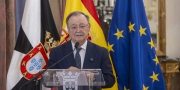 Juan Vivas apela al apoyo «de todos los españoles» y secunda las concentraciones en los municipios del país por la crisis de Ceuta