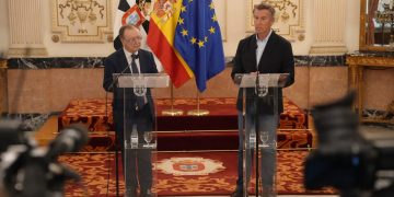 Vivas exige explicaciones a Sánchez y advierte en Madrid: «Si naufraga Ceuta, lo hace toda España»