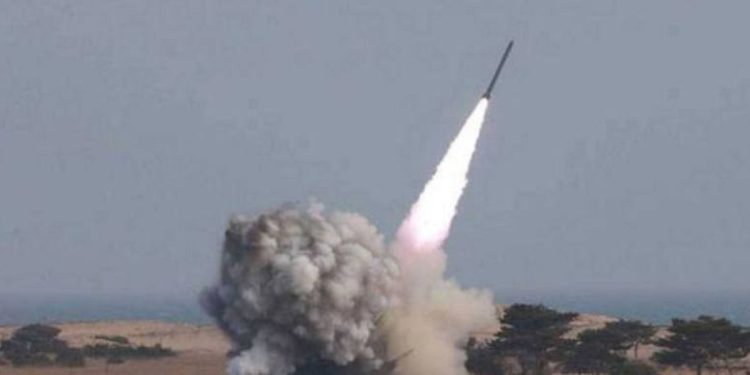 Corea del Norte lanza misiles balísticos en un ejercicio de ataque
