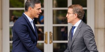 La crisis migratoria de Ceuta marca la sesión de control con un tenso cara a cara entre Sánchez y Feijóo