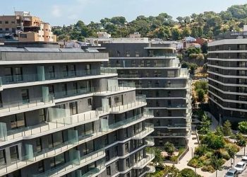 El Ejecutivo limita por decreto la compra de inmuebles a ‘fondos buitre’ por debajo del 70% de su valor hasta 2028