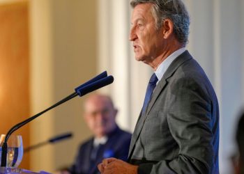 Feijóo anuncia el voto en contra del PP a los decretos de vivienda al calificarlos de «trampa» e «incompatibles»