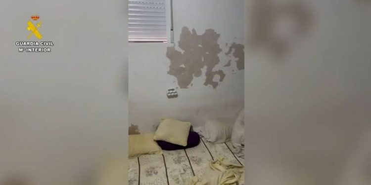 Detenida una pareja en Ceuta por ocultar a 25 inmigrantes en un piso por 300 euros al mes cada uno