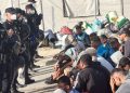 La saturación de los asentamientos en Ceuta deriva en un motín y un apuñalamiento fuera de la Hípica