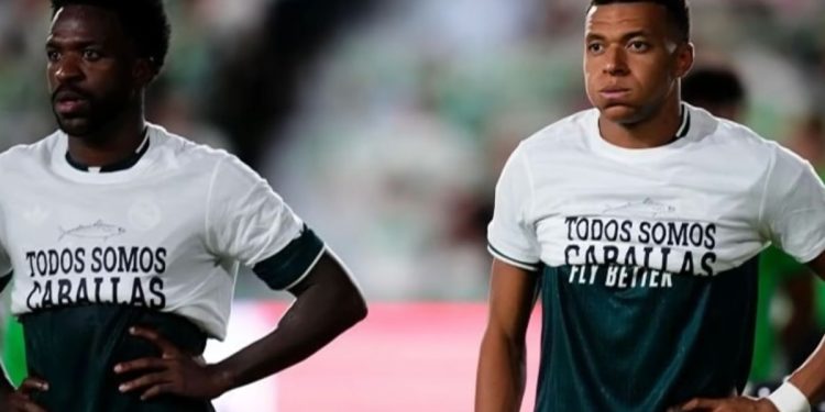 Críticas a Mbappé, Vinícius y Konaté por no mostrar el mensaje de apoyo a Ceuta durante el partido ante el Elche