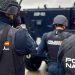 Cargas policiales en el puerto de Ceuta para contener una avalancha de migrantes