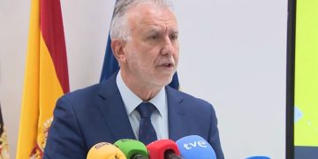 El Gobierno cifra en hasta 200 los retornos diarios de migrantes desde Ceuta a Marruecos