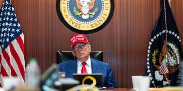 Las fuerzas estadounidenses, listas para actuar contra Irán en un plazo de 96 horas tras la orden de Trump