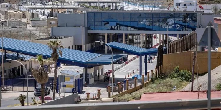 Vox propone un mando único militar y policial con el CNI para blindar las fronteras de Ceuta y Melilla