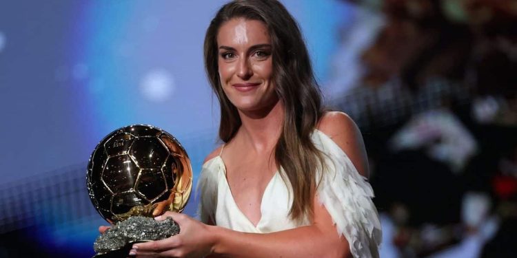 Alexia Putellas recupera la corona del Balón de Oro y alcanza su tercer galardón internacional