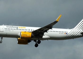 Un aviso de bomba obliga a activar un dispositivo de emergencia en un avión de Vueling en Gran Canaria