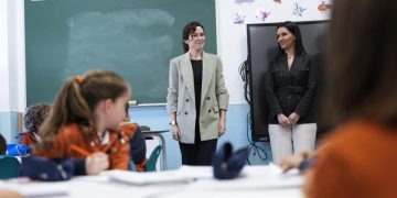 Varios cabecillas de la huelga educativa contra Ayuso figuran con pasado en listas electorales de PSOE, Podemos y formaciones comunistas