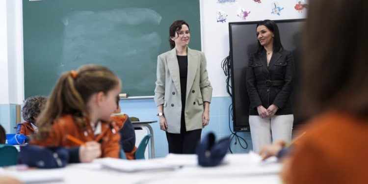 Varios cabecillas de la huelga educativa contra Ayuso figuran con pasado en listas electorales de PSOE, Podemos y formaciones comunistas
