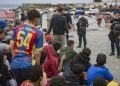 Cierran al público la playa de Benítez en Ceuta hasta completar su desinfección tras desalojar los asentamientos