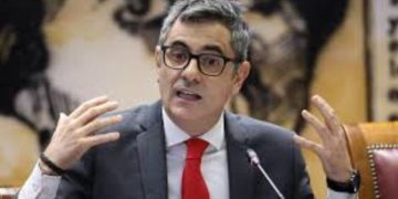 El Tribunal Supremo archiva la querella contra el ministro Félix Bolaños