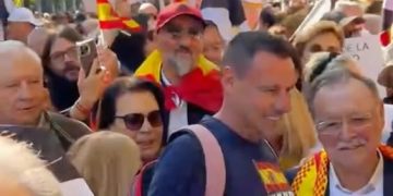 Juan Vivas asiste a la manifestación en Madrid por Ceuta