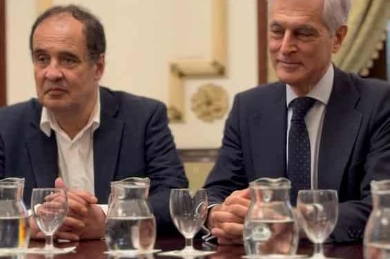 Juan Vivas se reúne con Adolfo Suárez Illana y José María Múgica