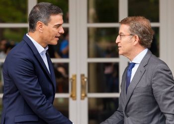 Feijóo exige la dimisión de Sánchez y Puente tras la tragedia ferroviaria: «Si no dimiten ellos, les dimitiremos en las urnas»