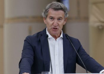 Feijóo propone endurecer las penas para disturbios convocados en redes sociales y recuperar el agravante de la cara tapada