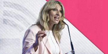 Sumar presiona al PSOE con un decreto de urgencia para otorgar la nacionalidad a 80.000 saharauis