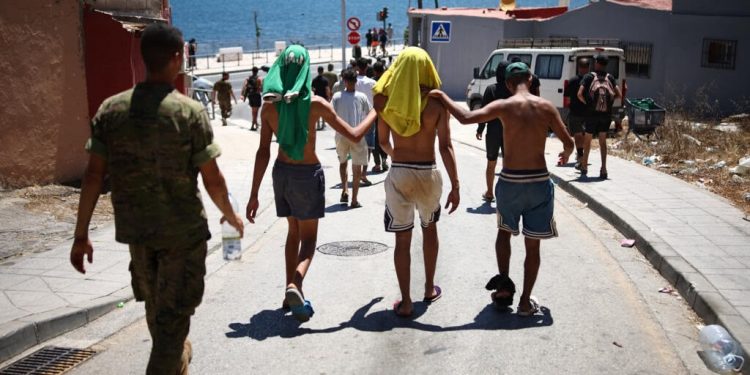 La Audiencia Nacional comienza a denegar de forma urgente los recursos de asilo de los migrantes llegados a Ceuta