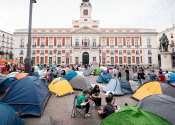 Cuatro detenidos, entre ellos un menor, por atentado a la autoridad y desórdenes tras los altercados en la Puerta del Sol