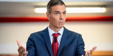 Un informe del Observatorio Demográfico de CEU-CEFAS advierte de la desproporción entre los exiliados reales y el millón de solicitudes de la Ley de Nietos en Argentina