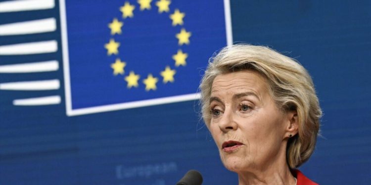 La Unión Europea urge a reducir el consumo de gas y electricidad ante la llegada de un invierno difícil