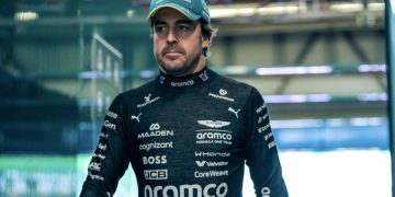 Fernando Alonso planea participar en el Dakar 2027 en Arabia Saudí
