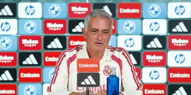 La posible alineación titular del Real Madrid ante el Barcelona: Courtois, baja de última hora