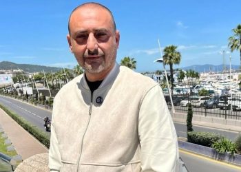 Luhay Hamido lanza un mensaje de tranquilidad a la afición al recoger la Medalla de Oro: «El Ceuta se va a salvar»