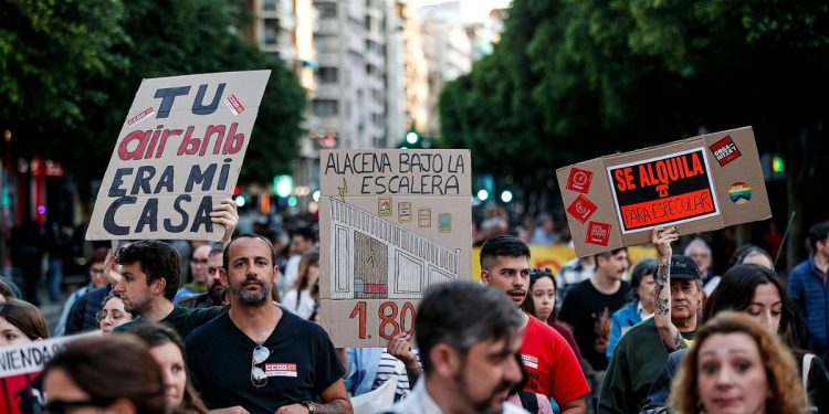 Las protestas por la vivienda se extienden por España: horarios y recorridos de las manifestaciones del fin de semana
